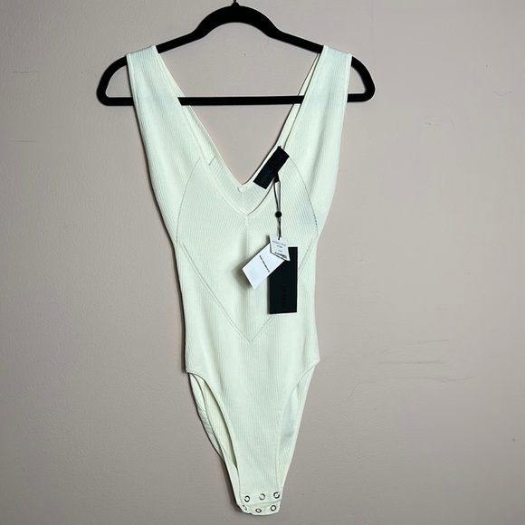 Kendall + Kylie Ivory Ribbed Bodycon Tank Top size S- NWT - Picture 1 of 14
